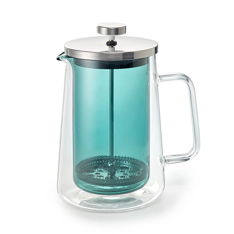 infusiera-rurik La French Press Rurik da 0,65L con vetro trasparente e interno colorato è l'alleata perfetta per un caffè dal gusto impeccabile e un design unico. Ideale per 2-3 tazze di caffè, con doppio vetro isolante per mantenere la temperatura. Perfetta anche per il cold-brew in estate!